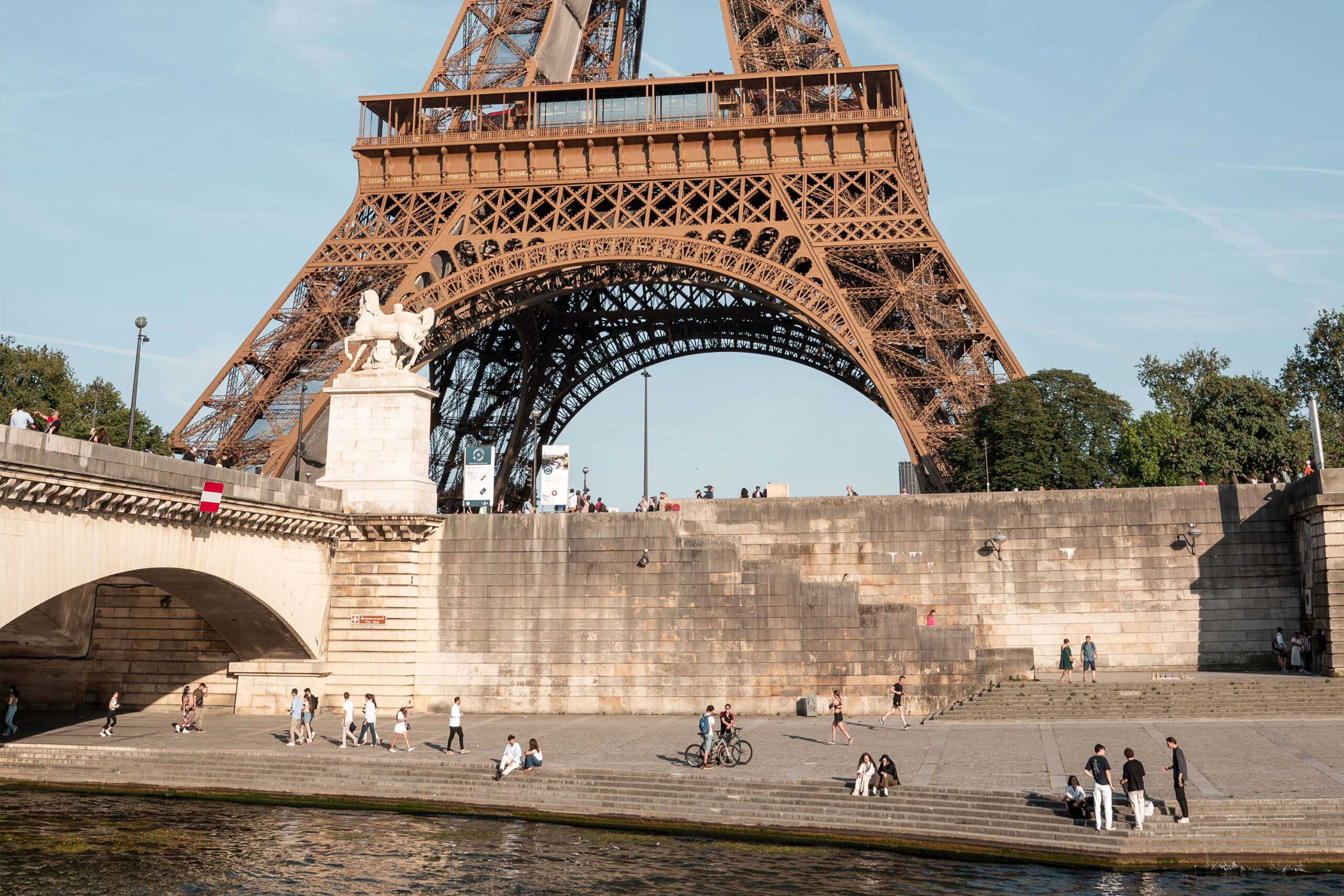 Heure bleue Paris